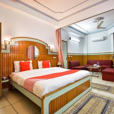 Oyo 46616 Hotel Abhinandan Jind Dış mekan fotoğraf