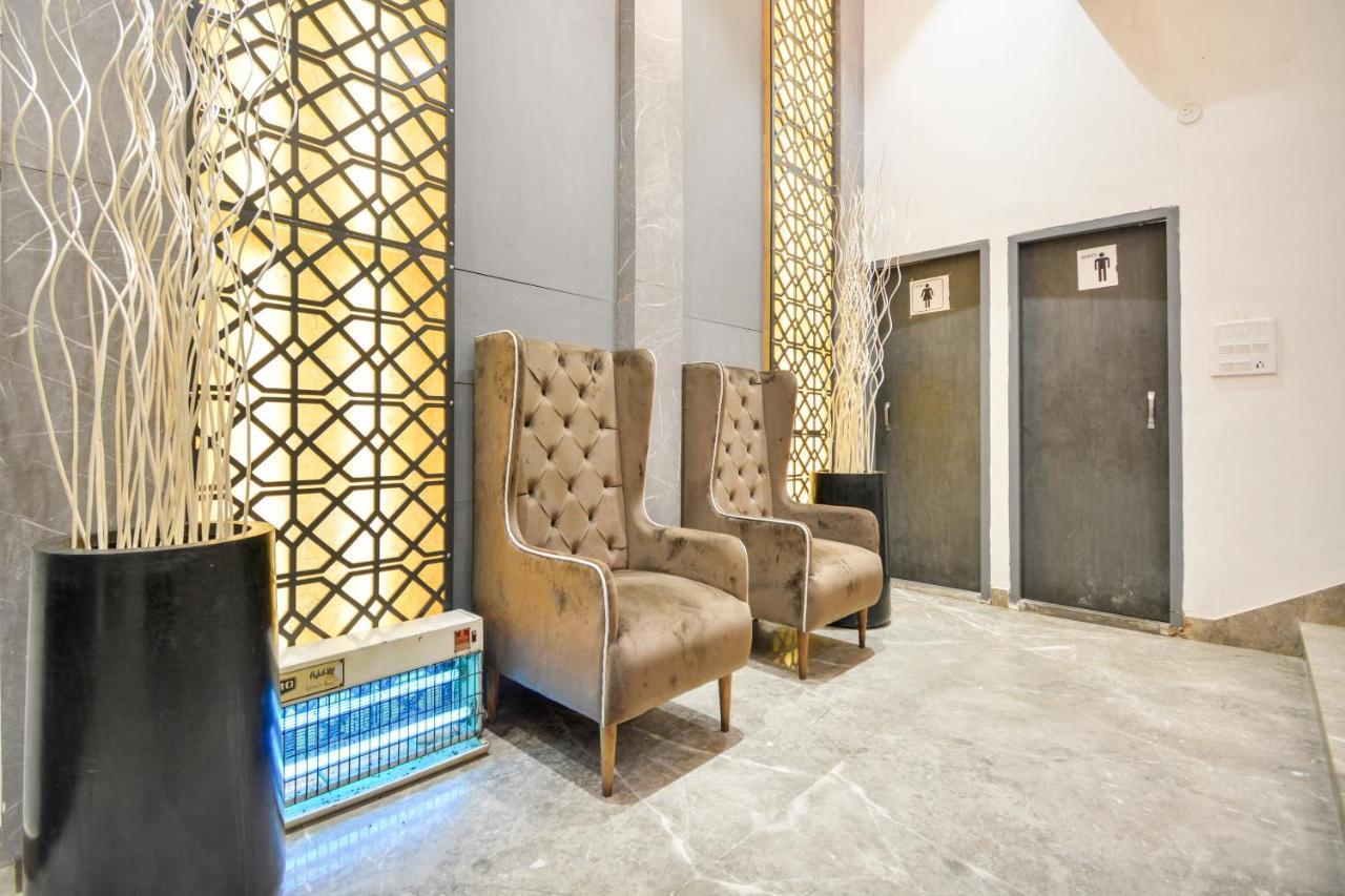 Oyo 46616 Hotel Abhinandan Jind Dış mekan fotoğraf
