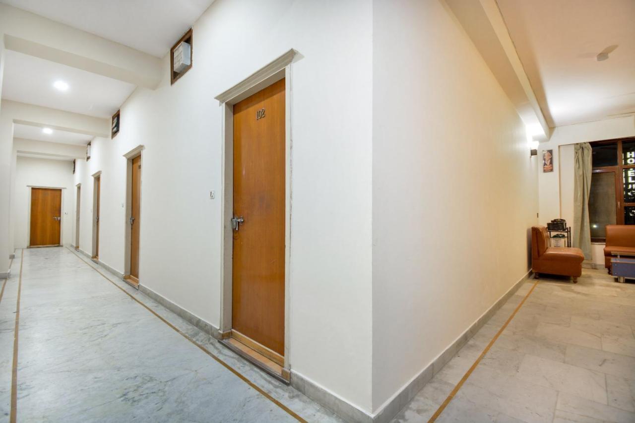 Oyo 46616 Hotel Abhinandan Jind Dış mekan fotoğraf
