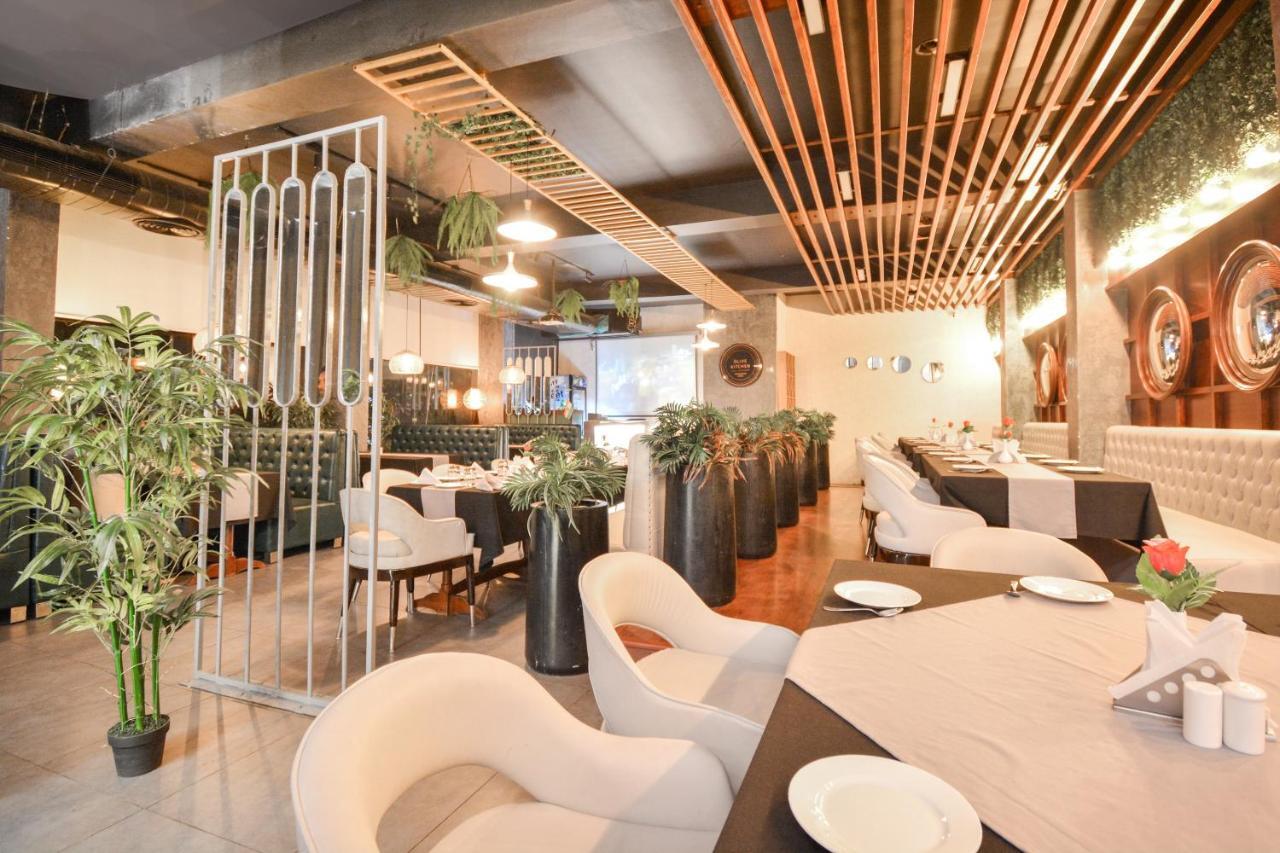Oyo 46616 Hotel Abhinandan Jind Dış mekan fotoğraf